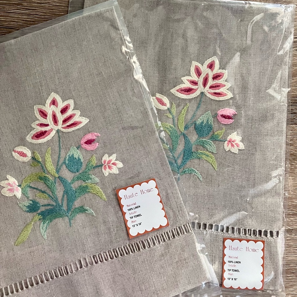 2 Floral Embroidered Linen Tip Towels
